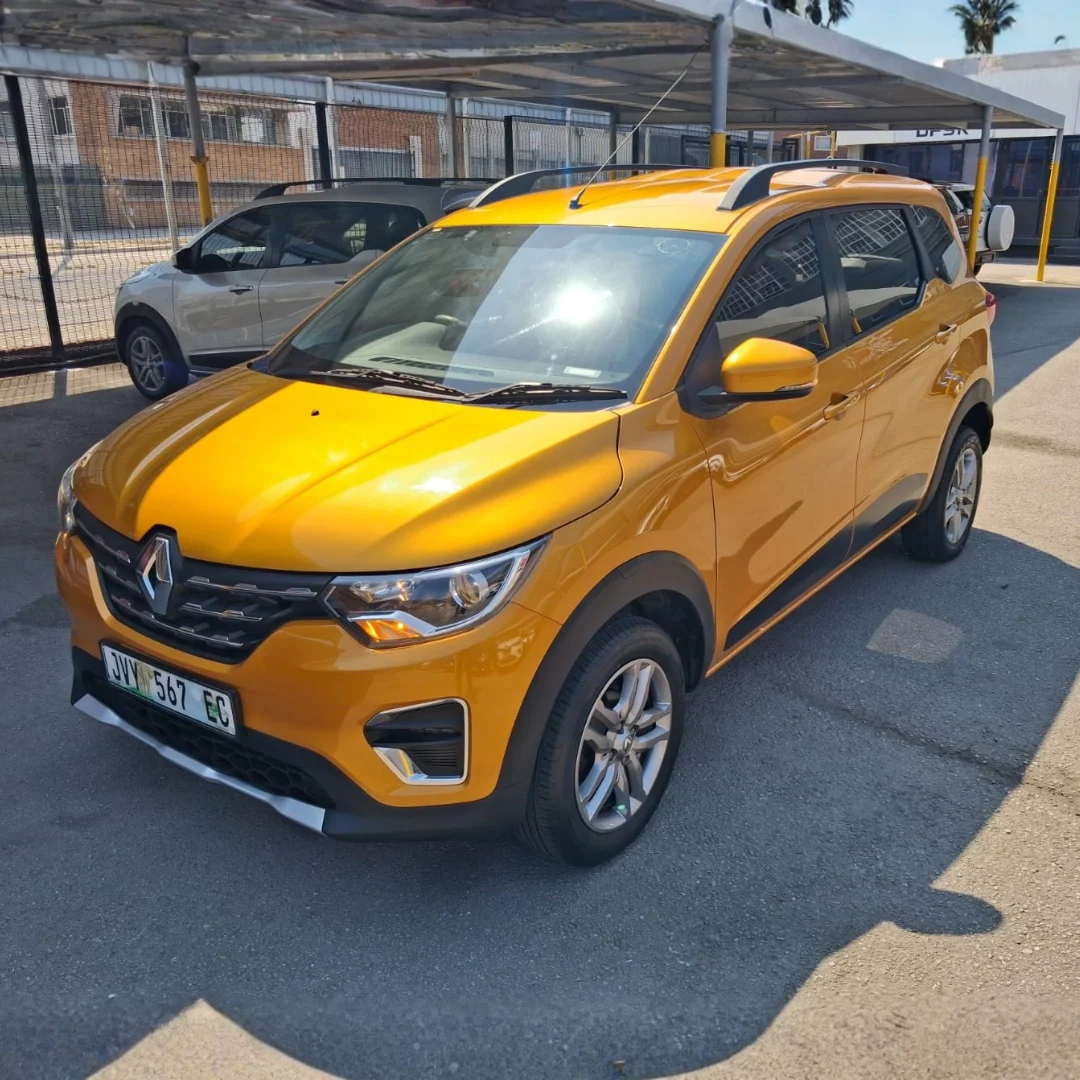 2021 Renault Triber Prestige